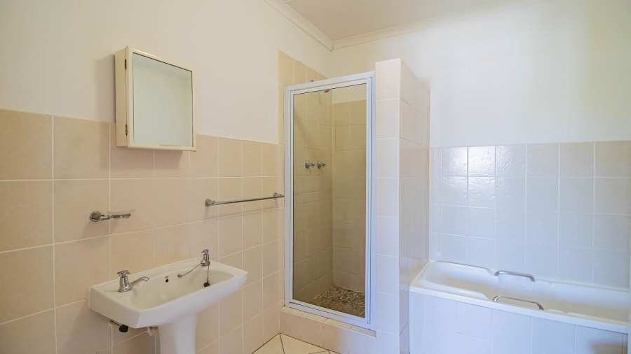 3 Bedroom Property for Sale in Beacon Bay Eastern Cape